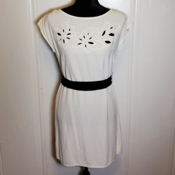 Tibi Dresses & Skirts - Tibi White Floral Embroidery Cutout Dress